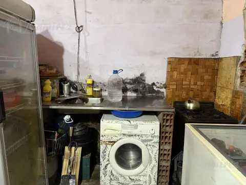 Casa 4 ambientes con 1 baño