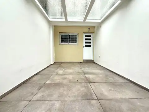 Casa en alquiler, 2 dormitorios en El Palomar, reciclado