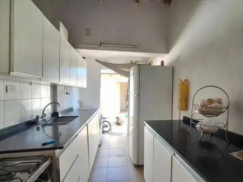 VENTA CASA 4 AMBIENTES - CAMPANA