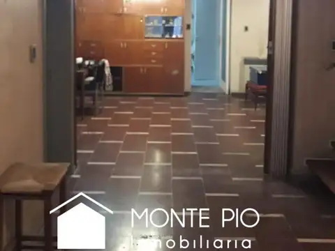 OPORTUNIDAD CASA VALOR TERRENO
