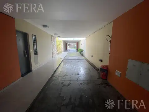 Alquiler departamento 2 ambientes con cochera en Sarandi