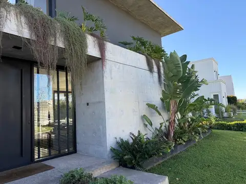 Casa  en Venta en Carpinchos, Nordelta, Tigre
