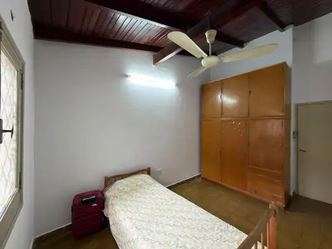 Casa en Alquiler con 1 cochera
