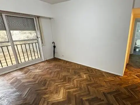 Blanco Encalada 2500, Piso 1