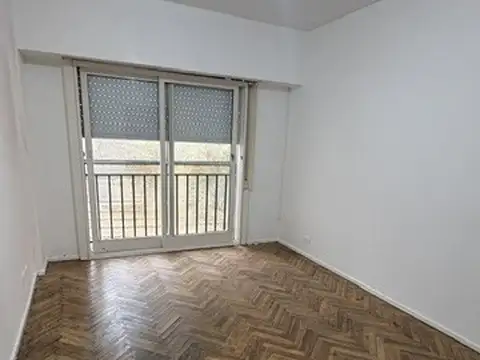 Blanco Encalada 2500, Piso 1