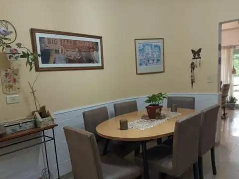 Casa en Venta en La Reja, USD 275.000