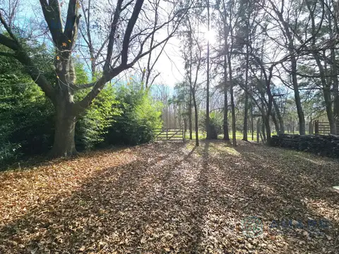 VENTA · FRACCION DE TIERRA 8900m² ·     CASA · PROYECTO · FUNES