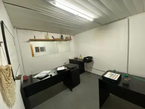 Av Juan Gregorio Lemos 2600