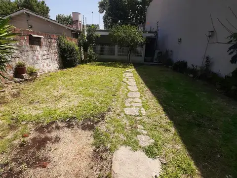 OPORTUNIDAD VENTA DE CASA CON LOTE PROPIO