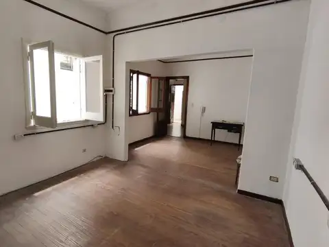 Oficina en Alquiler en Quilmes, $ 800.000