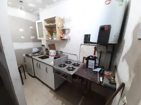 EXCELENTE LOCAL CON SOTANO "BAJAS EXPENSAS"