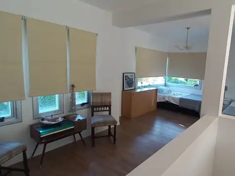 Casa en Alquiler Temporal con 3 cocheras