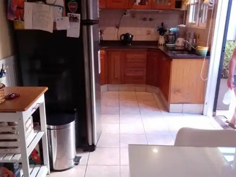 Casa 5 ambientes con 4 baños