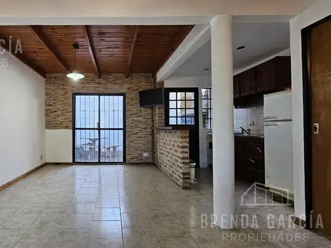 SARMIENTO 289 ENTRE PASO DE LOS ANDES Y ALBERDI