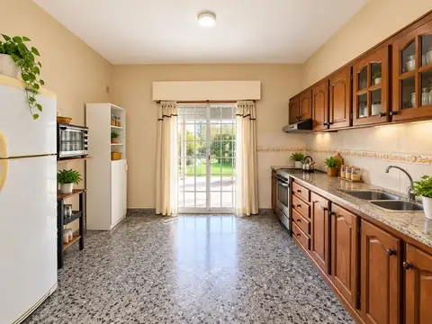 VENTA CASA 3 AMB CON GALERIA COCHERA HUDSON