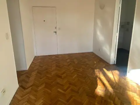 Departamento en Alquiler en Belgrano R, $ 700.000