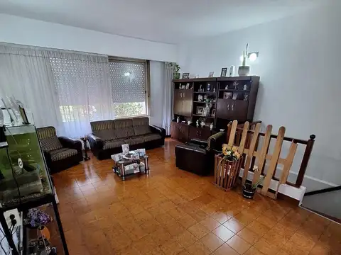 Casa en Venta en Villa Lynch, USD 110.000