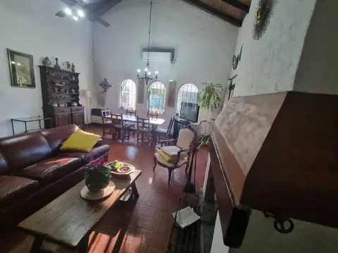 Casa en Venta en Manuel Alberti, USD 247.000