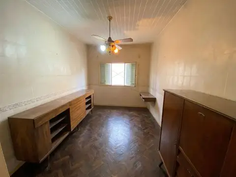VENTA CASA A REFACCIONAR - LOTE PROPIO 109m2