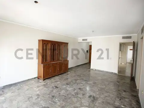 46 entre 5 y 6 500, Piso 4