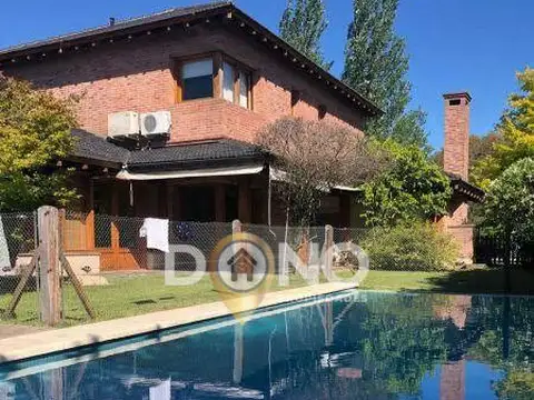 Casa en Venta en Berazategui, USD 620.000