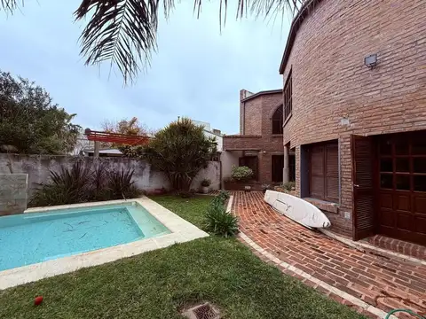HERMOSA CASA A LA VENTA - S. TOME-3 DORM Y PISCINA