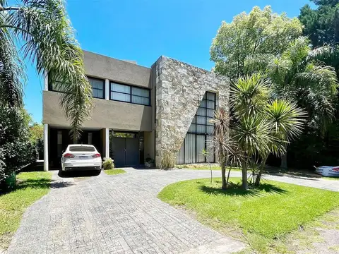 Av. Constitución  al 1500