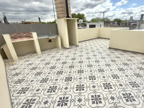 Venta PH 4 Ambientes con Patio y Terraza Hecho a Nuevo