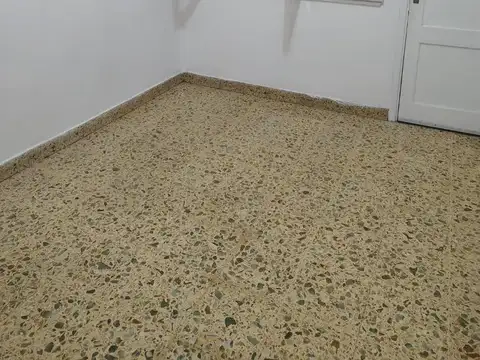 Depto Tipo Casa en Alquiler de 2 ambientes