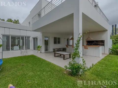 Casa en Venta en Villanueva, USD 785.000