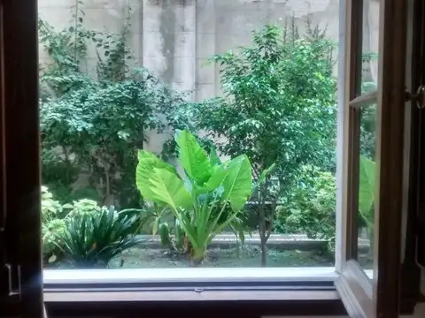 Av. Montes de Oca 253 , Piso 0