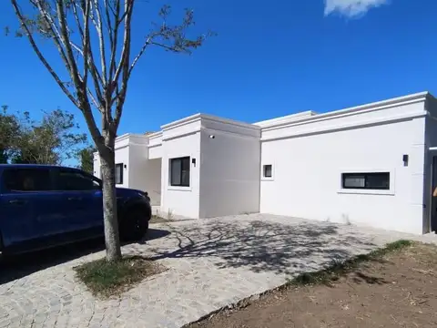 Barrio San Matias, Escobar 100