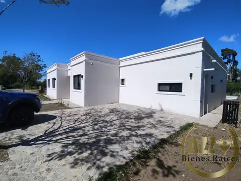 Casa 5 ambientes con pileta a Estrenar Barrio San Matias, Escobar