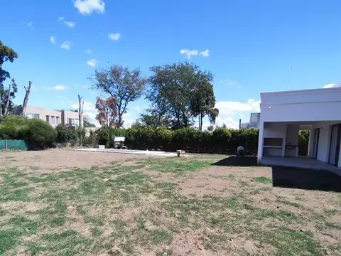 Casa en Venta en San Matias, USD 350.000