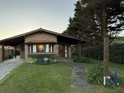 Casa en Venta 4 Dormitorios en Pinamar Zona Norte Playa