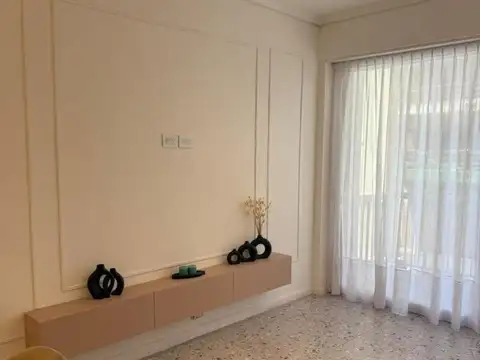 Avenida Colón 2000, Piso 2