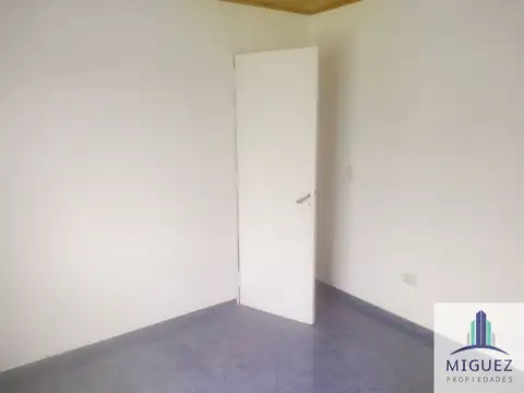 Depto Tipo Casa 3 ambientes con 1 baño