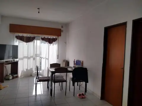 Avenida Perón 100, Piso 3°