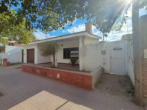 Pedro C. Molina 300, Piso 1