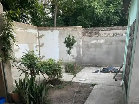 Castro Barros 1141