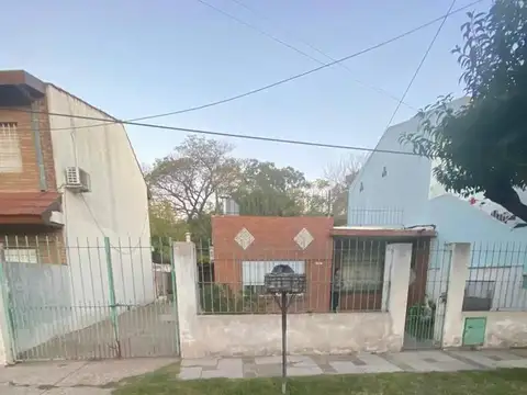 Castro Barros 1141
