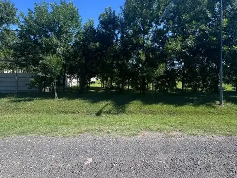 Terreno sobre Jose Ingenieros