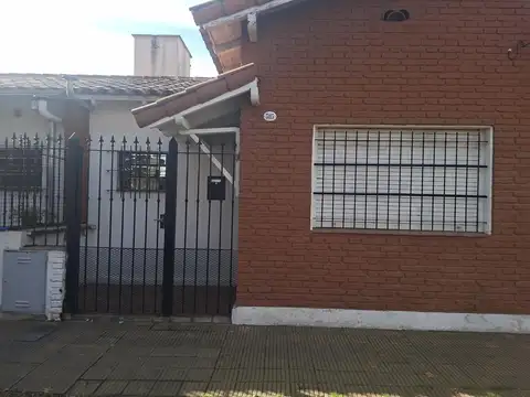 Depto Tipo Casa en Venta de 2 ambientes