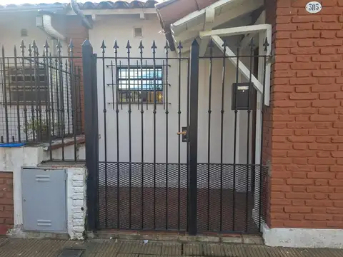 VENTA PH - 2 AMB. CON PATIO - OLIVOS -VICENTE LOPEZ