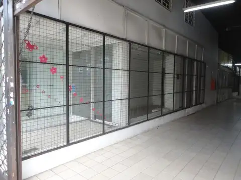 Local en Venta 53 años