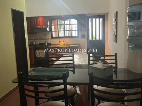 Casa 3 ambientes con 2 baños