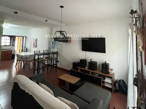 Dúplex en venta c/ cochera en San Justo