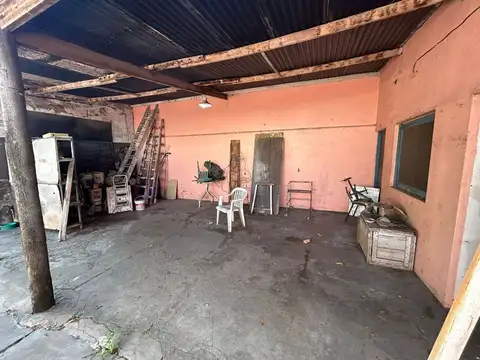 Terreno en Venta en Villa Luzuriaga, USD 109.000