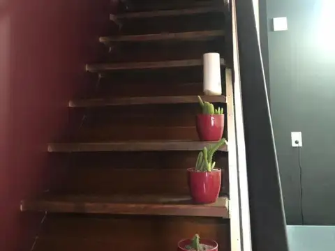 Casa 2 ambientes con 1 baño