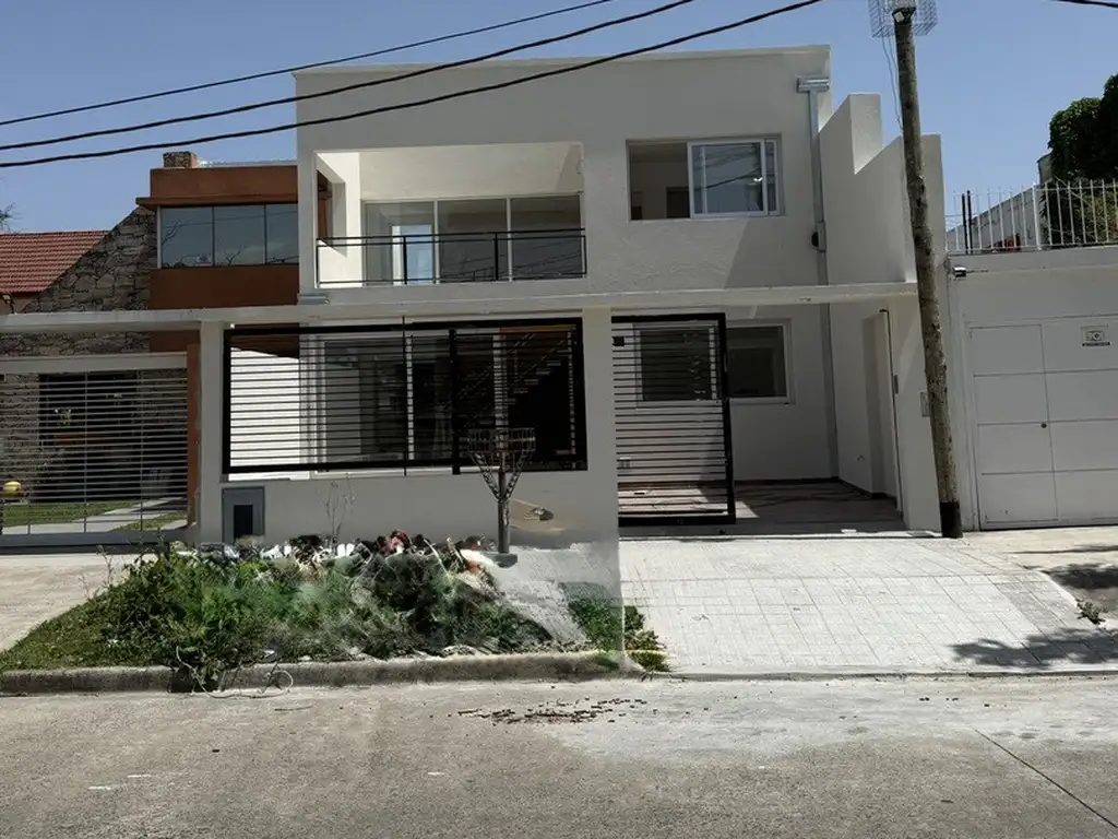 524 e/ 10 y avenida antartida 1400